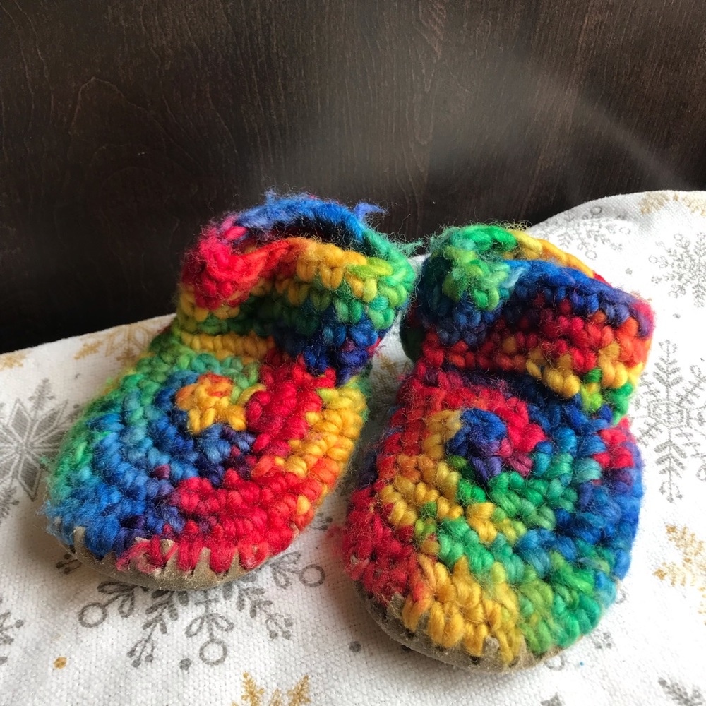 Padaig knitted wool rainbow made in Canada 🇨🇦 slippers!